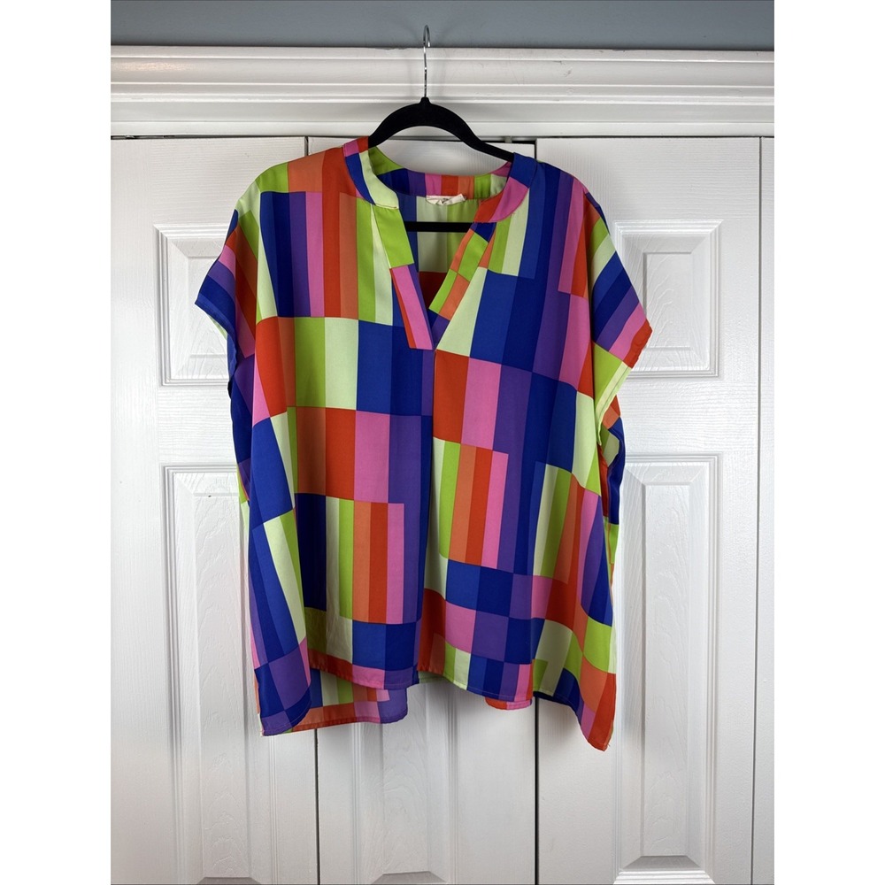 Entro Multicolor Geometric V-Neck Short Sleeve Blouse OVERSIZED Small up to 2x